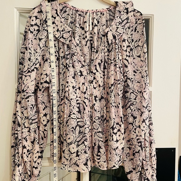 Anthropologie Tops - Anthropologie Pink Floral Ruffle Button DownV-NeckSizeMedium/NWOT